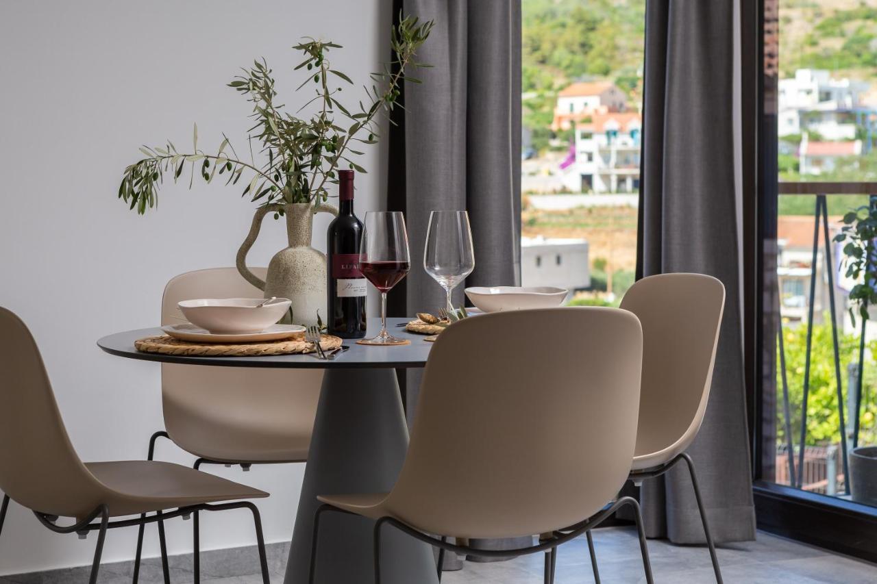 Residence The One - New Komiza Bagian luar foto
