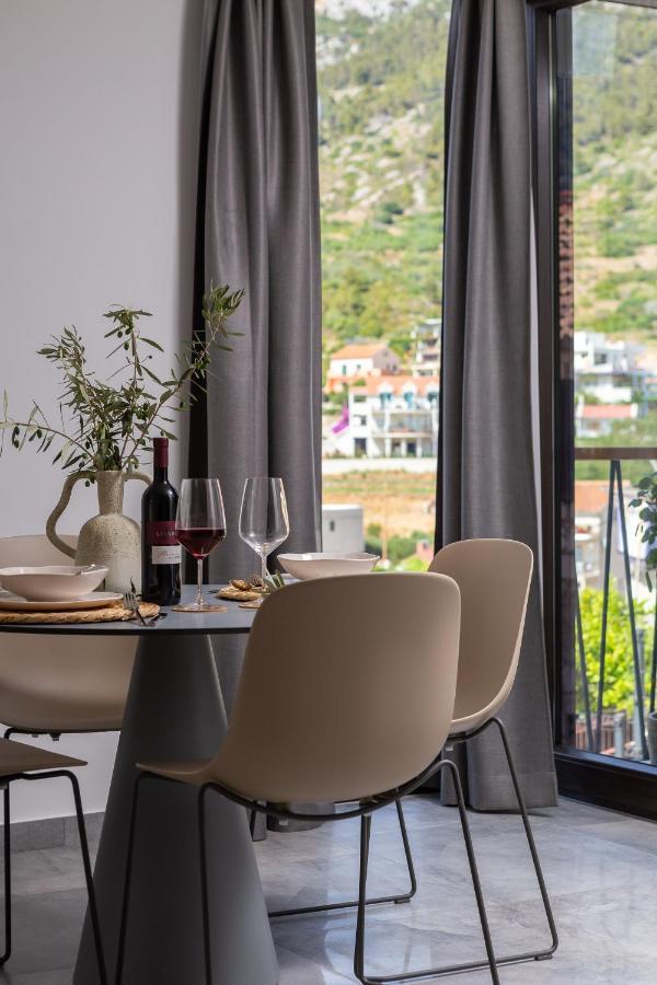 Residence The One - New Komiza Bagian luar foto