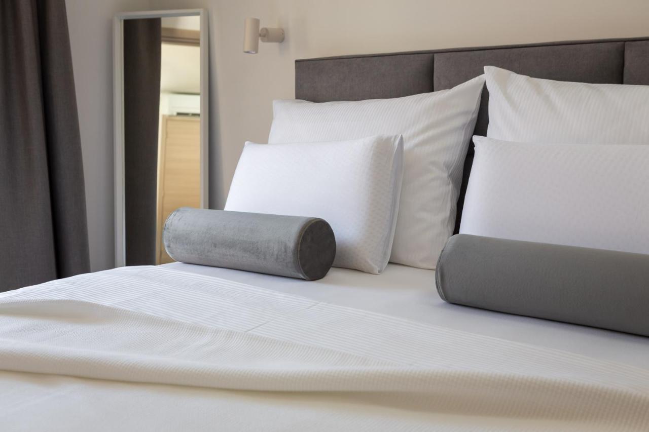 Residence The One - New Komiza Bagian luar foto