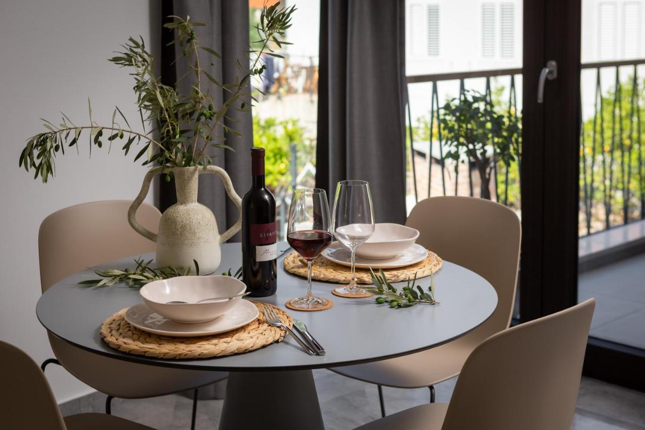Residence The One - New Komiza Bagian luar foto
