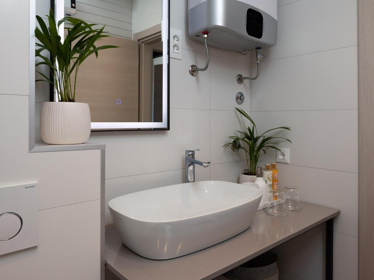 Residence The One - New Komiza Bagian luar foto